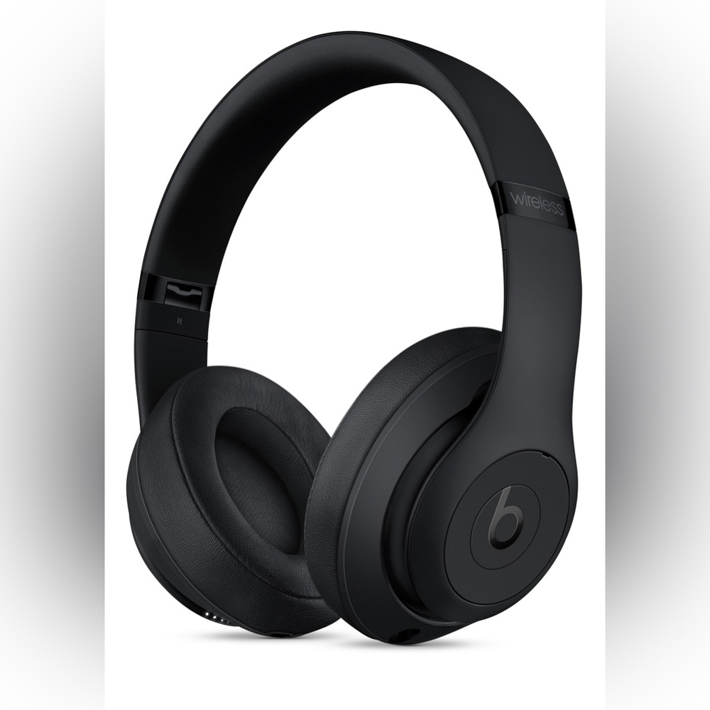 Beats Studio 3 Wireless Over-Ear Headphones - Matte Black